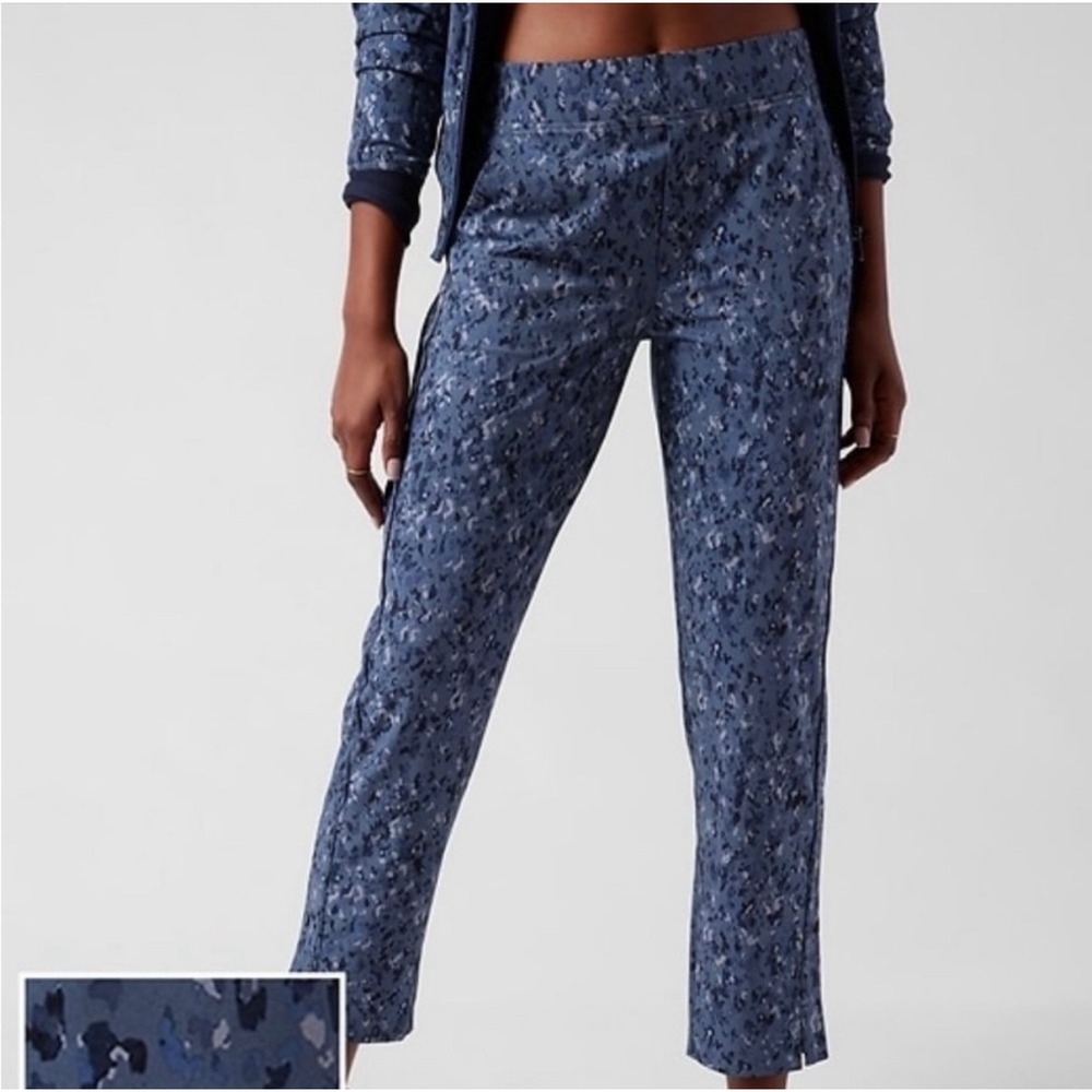 ATHLETA NWT Brooklyn Ankle Pant 16 Tall Blue‎ Camo Print Casual Jogger Style